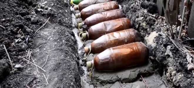 Строительства фундамента из бутылок – нестандартное решение