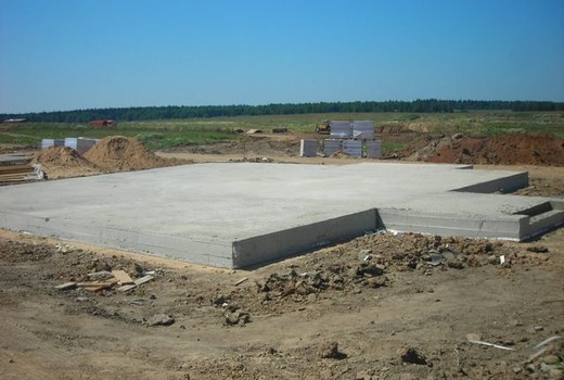 Толщина плитного фундамента 